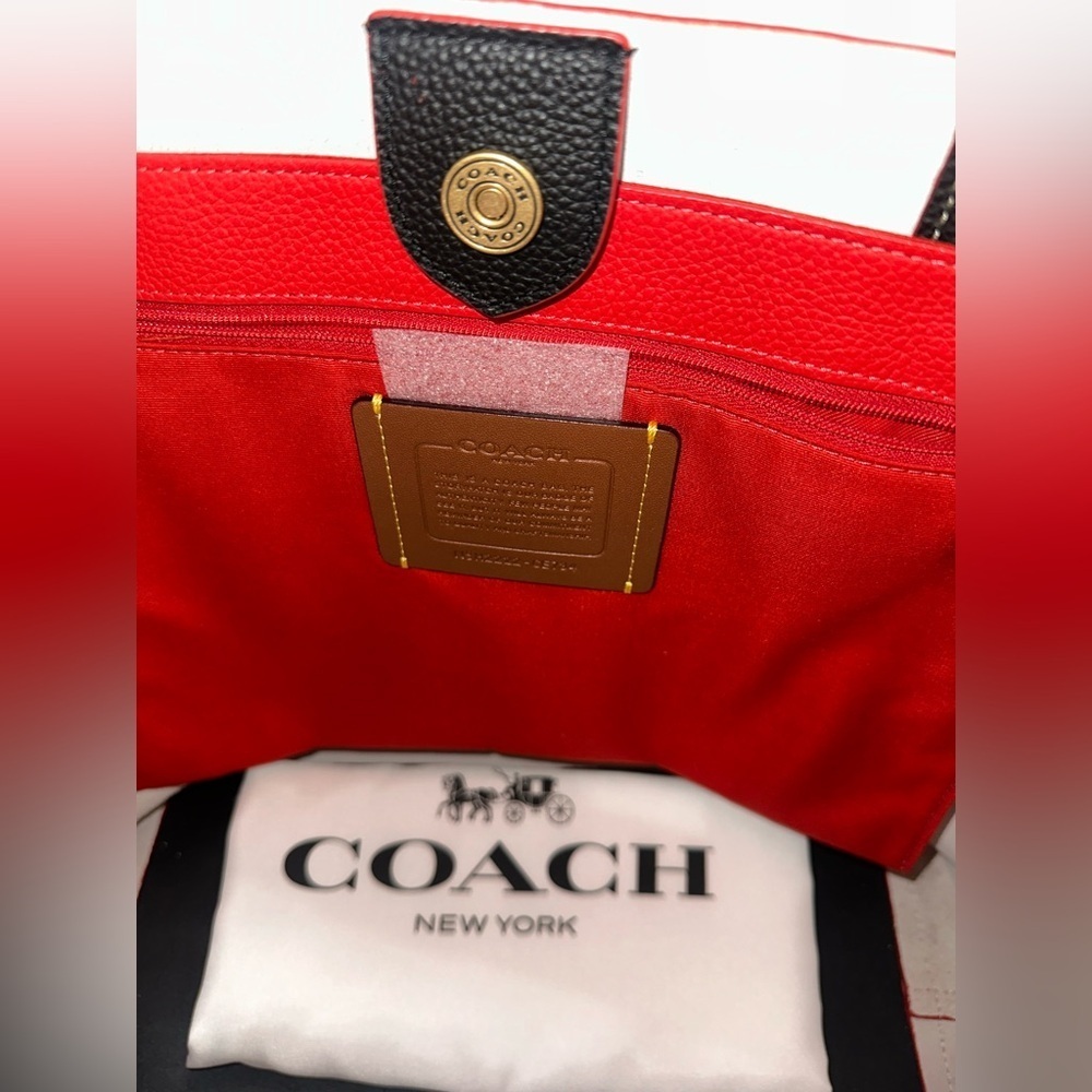 Authentic ✨Coach Kia Tote 👜 - Picture 3 of 9